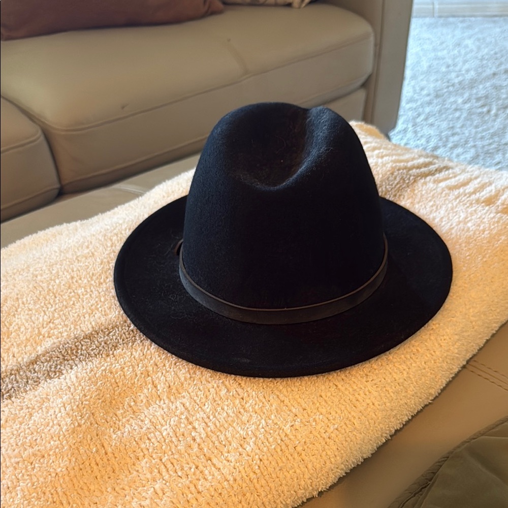 Ecote Black Felt Fedora Hat with Leather Band